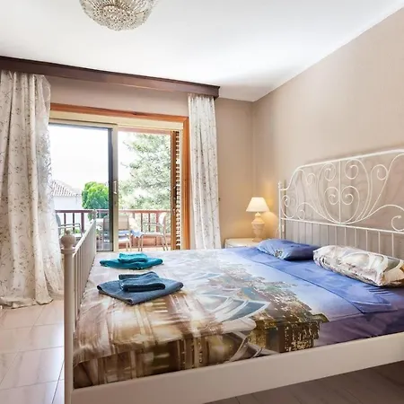 Las Americas Family Guest house *